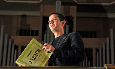 Organist & Kreiskantor Oliver Stechbart